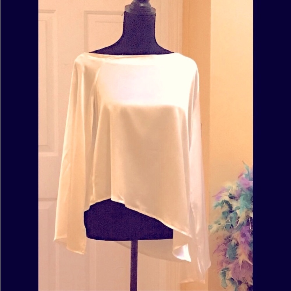 CHIC ME Sz XL | 2 Piece Ivory (faux) Satin Lounge Wear 💃🏽NWOT